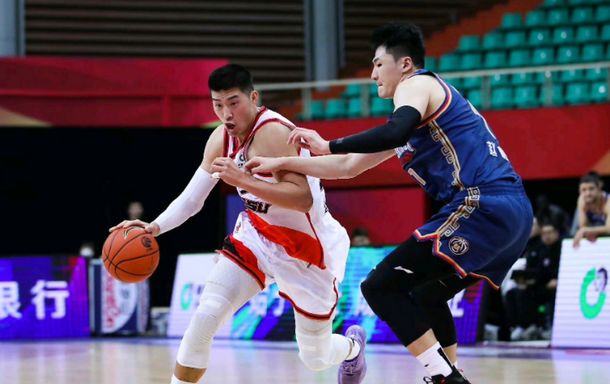 包含亚特兰大处境艰难，连续未能拿下重要比赛对手表现的词条