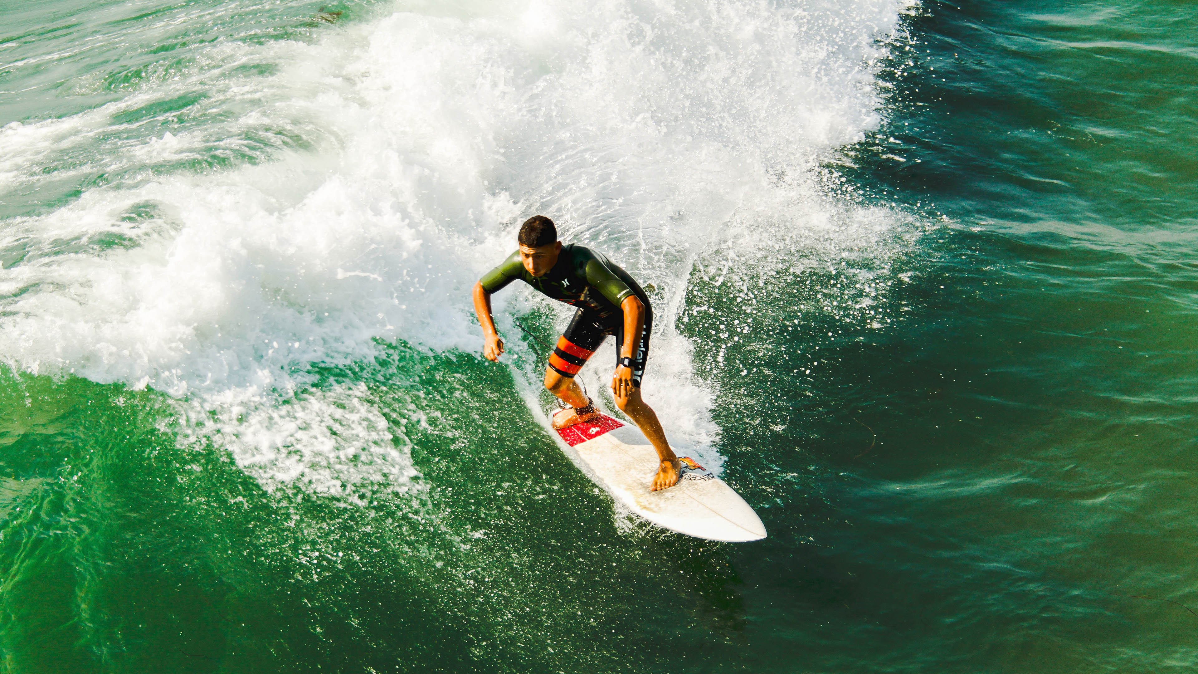 阿什拉夫惊艳四座,墨西哥式逆转诠释足球的不可预测之美
